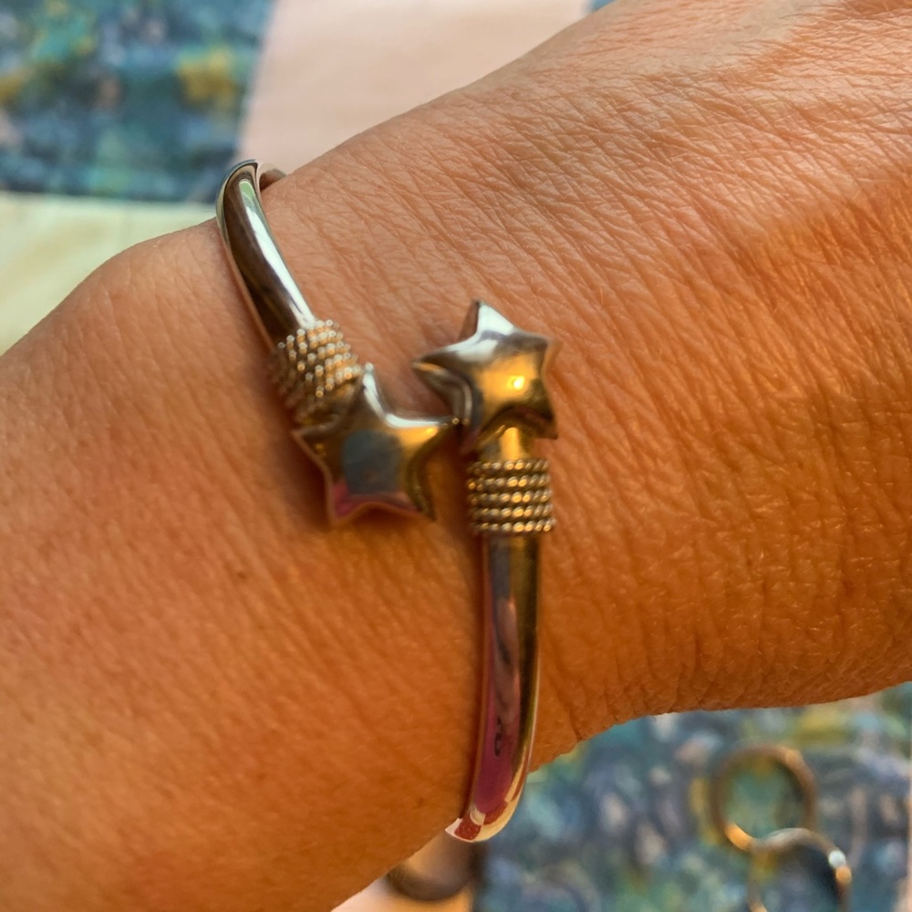 Sterling flexible star bangle